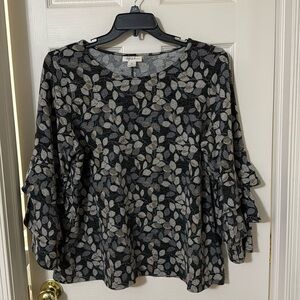 Long sleeve top with layered bell sleeves gray tan and black